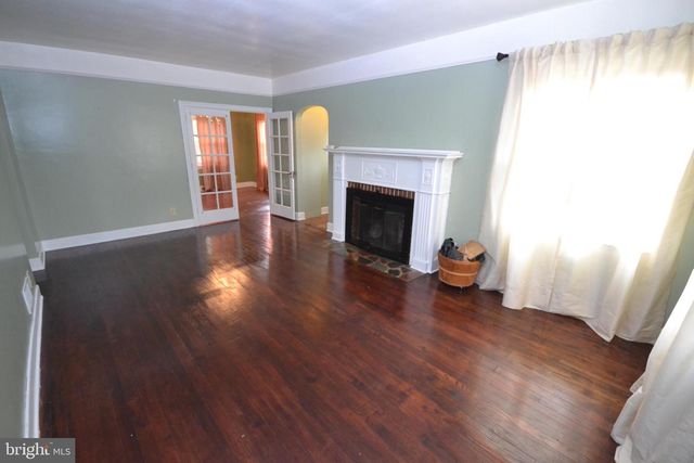 409 N EAST AVE, Vineland, NJ 08360