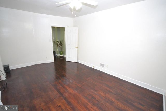 409 N EAST AVE, Vineland, NJ 08360