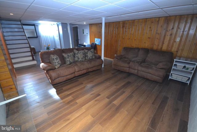 409 N EAST AVE, Vineland, NJ 08360