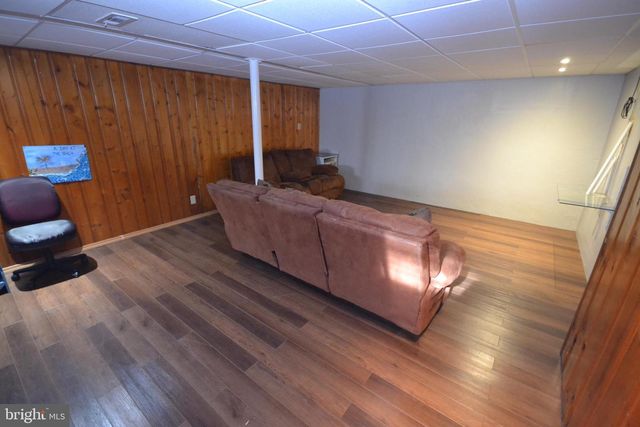 409 N EAST AVE, Vineland, NJ 08360