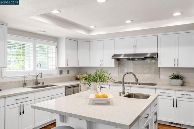 4020 Westminster Pl, Danville, CA 94506