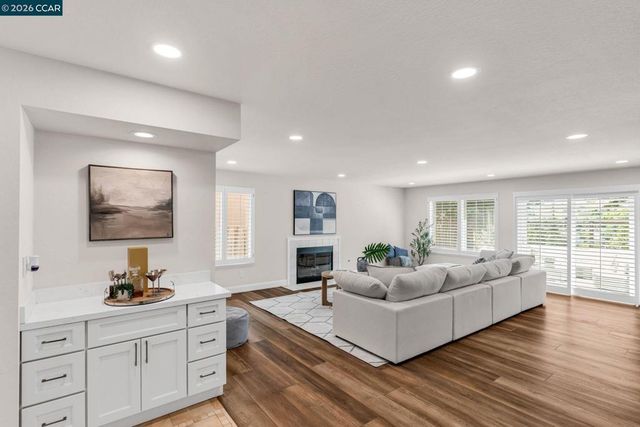 4020 Westminster Pl, Danville, CA 94506