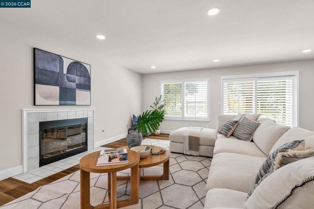 4020 Westminster Pl, Danville, CA 94506