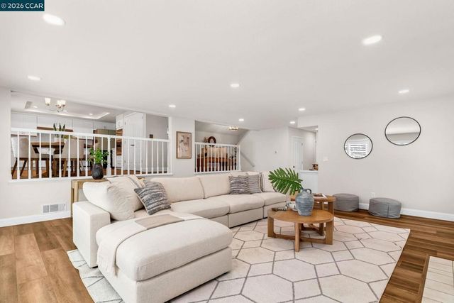 4020 Westminster Pl, Danville, CA 94506