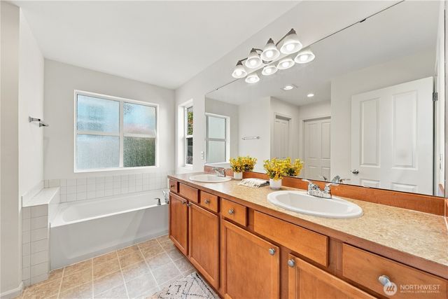 2800 SW Graham Street, Seattle, WA 98126