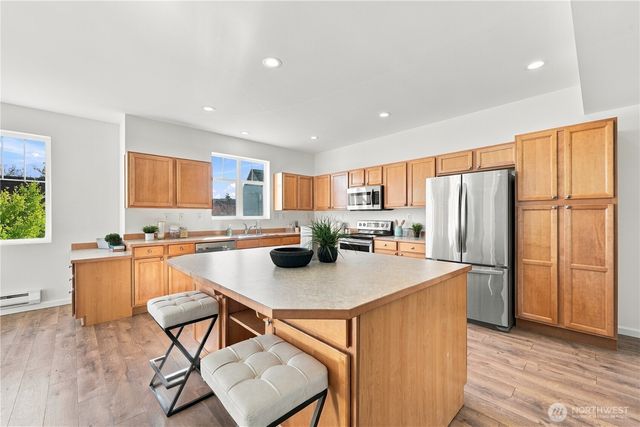 2800 SW Graham Street, Seattle, WA 98126