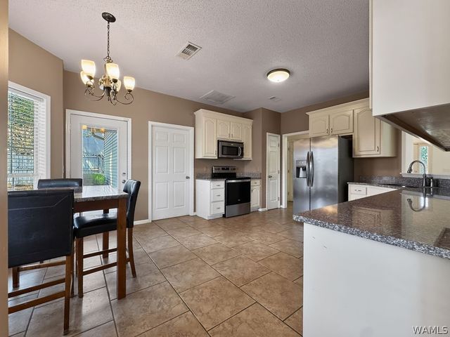 1549 Lesley, Tuscaloosa, AL 35406