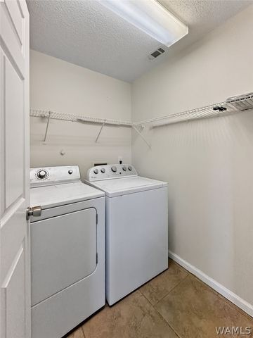 1549 Lesley, Tuscaloosa, AL 35406