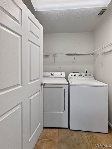 1549 Lesley, Tuscaloosa, AL 35406