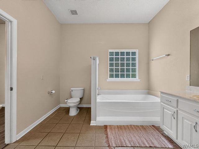 1549 Lesley, Tuscaloosa, AL 35406