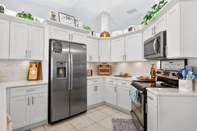 3907 57TH PLACE E, Bradenton, FL 34203