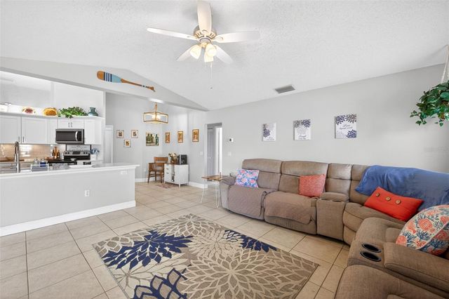 3907 57TH PLACE E, Bradenton, FL 34203