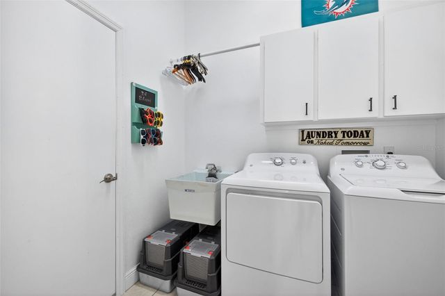 3907 57TH PLACE E, Bradenton, FL 34203