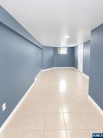 623-625 Sandford Avenue, Newark, NJ 07106