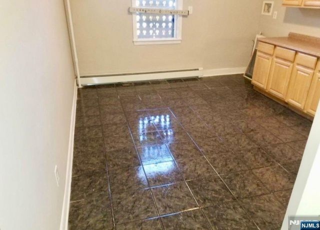 623-625 Sandford Avenue, Newark, NJ 07106