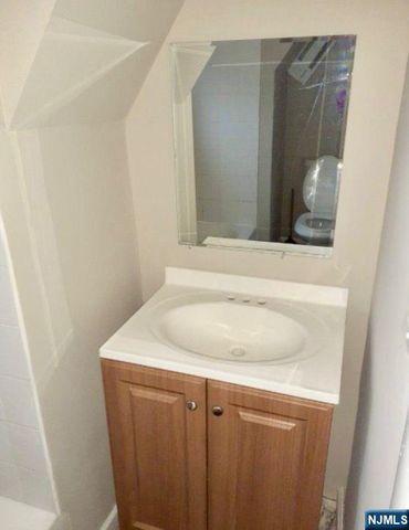 623-625 Sandford Avenue, Newark, NJ 07106