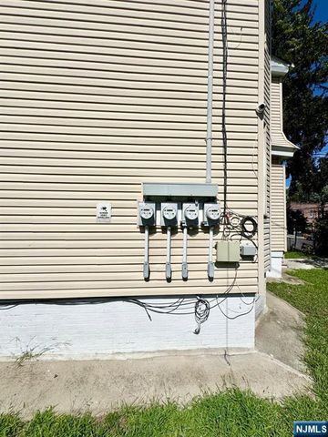 623-625 Sandford Avenue, Newark, NJ 07106