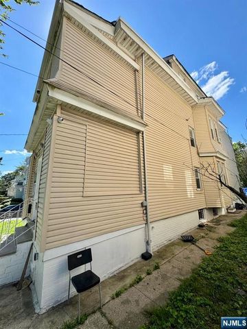 623-625 Sandford Avenue, Newark, NJ 07106