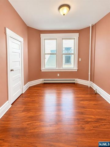 623-625 Sandford Avenue, Newark, NJ 07106