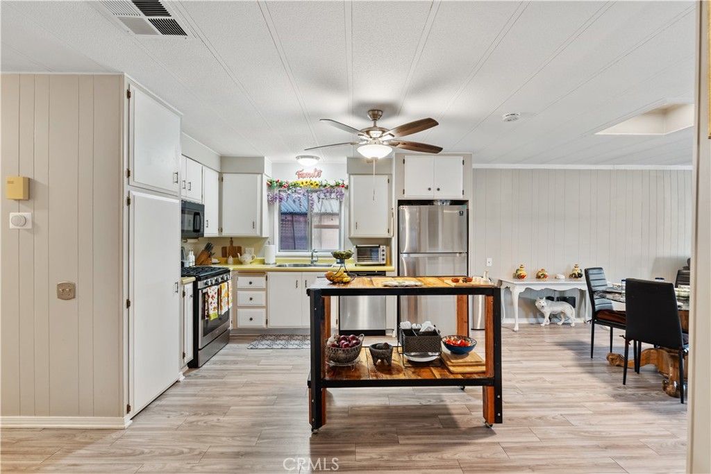 Image 13 of property listing at 27601 Sun City Boulevard 272, Menifee, CA 92586