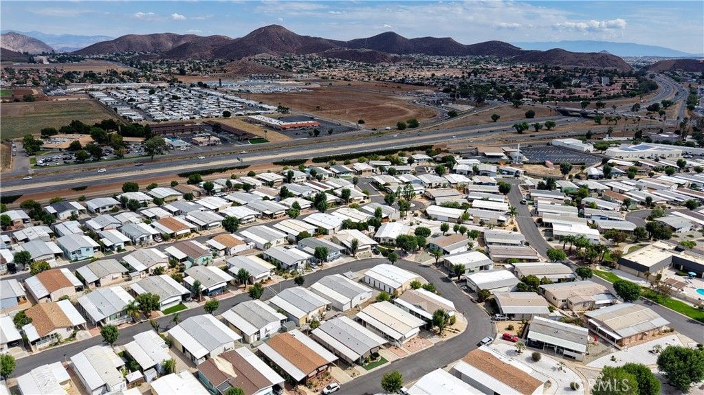 Image 28 of property listing at 27601 Sun City Boulevard 272, Menifee, CA 92586