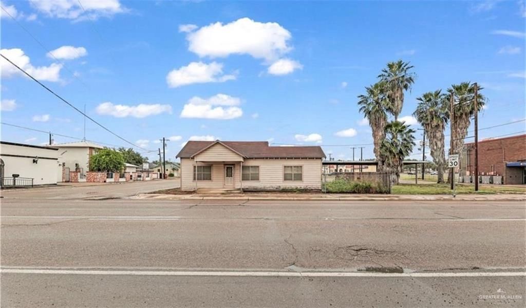 107 E Main Street, Rio Grande City, TX 78582