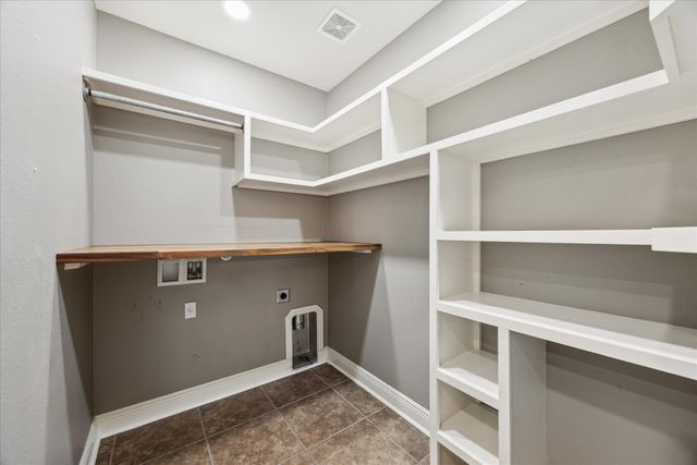 9520 Sydney Marilyn LN, Austin, TX 78748