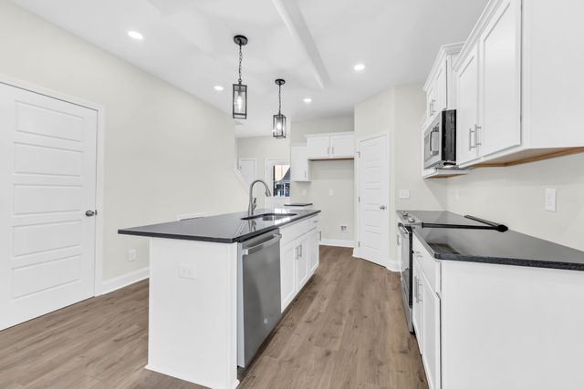 203 Donegal Dr, Clarksville, TN 37042