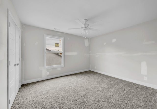 203 Donegal Dr, Clarksville, TN 37042