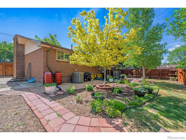1429 Lashley Street, Longmont, CO 80504