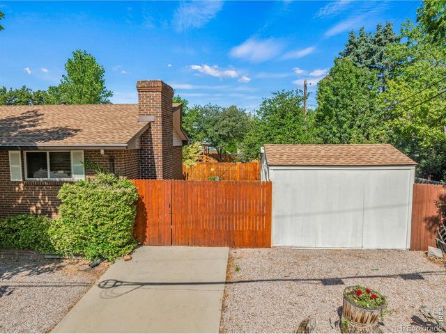 1429 Lashley Street, Longmont, CO 80504