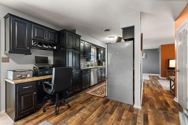 210 Shearwood Avenue, Somerset, KY 42503