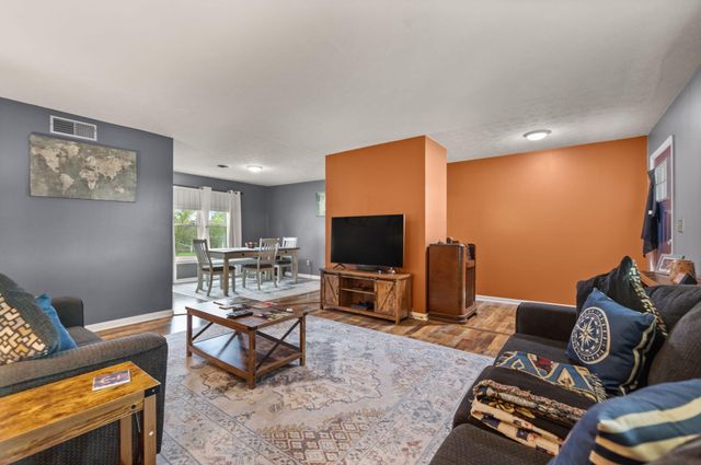 210 Shearwood Avenue, Somerset, KY 42503