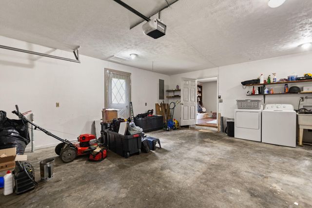 210 Shearwood Avenue, Somerset, KY 42503