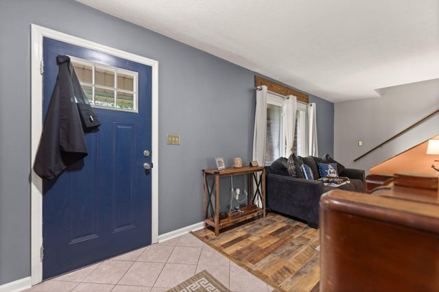 210 Shearwood Avenue, Somerset, KY 42503