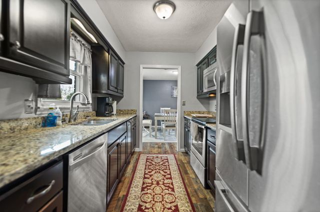 210 Shearwood Avenue, Somerset, KY 42503