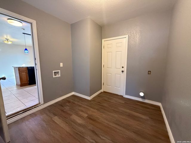 3730 La Sabre, San Antonio, TX 78218