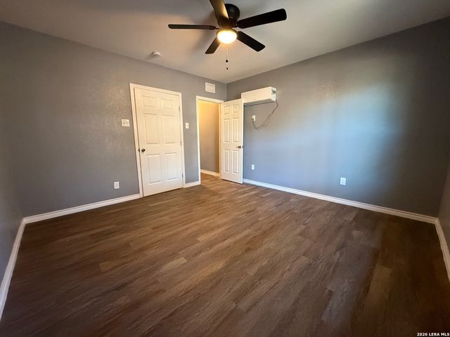 3730 La Sabre, San Antonio, TX 78218