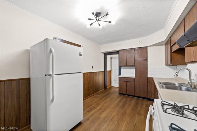 3313 W 111th Street, Cleveland, OH 44111