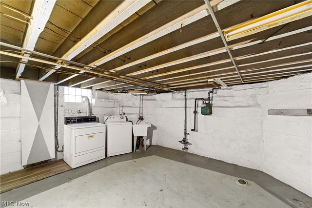 3313 W 111th Street, Cleveland, OH 44111