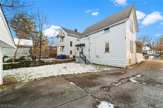 3313 W 111th Street, Cleveland, OH 44111