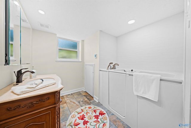 617 Mountain Gap Drive SE, Huntsville, AL 35803