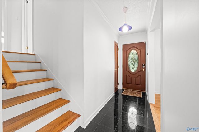 617 Mountain Gap Drive SE, Huntsville, AL 35803
