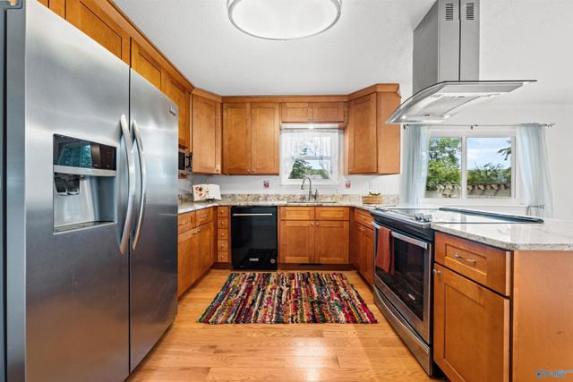 617 Mountain Gap Drive SE, Huntsville, AL 35803