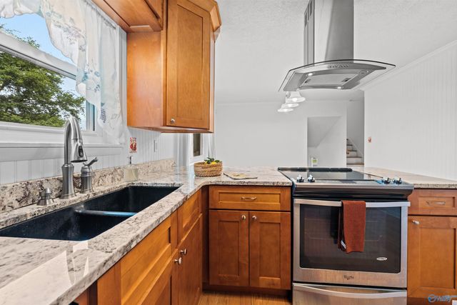 617 Mountain Gap Drive SE, Huntsville, AL 35803