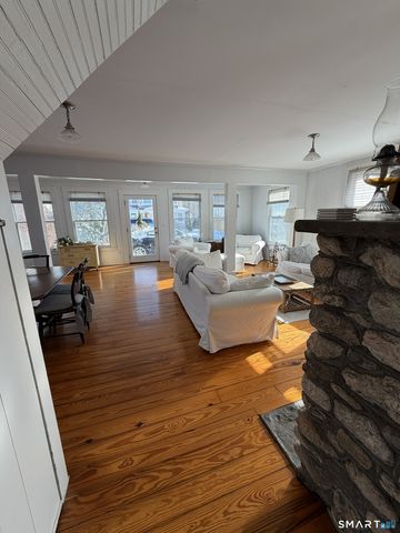 8 Tyler Avenue, Branford, CT 06405