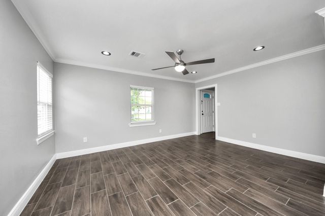 135 Rustic Drive, Pasadena, TX 77502