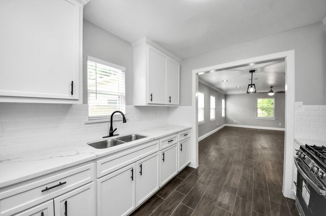 135 Rustic Drive, Pasadena, TX 77502