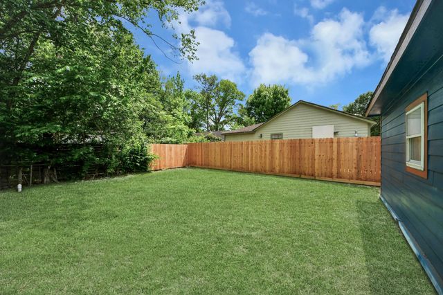 135 Rustic Drive, Pasadena, TX 77502