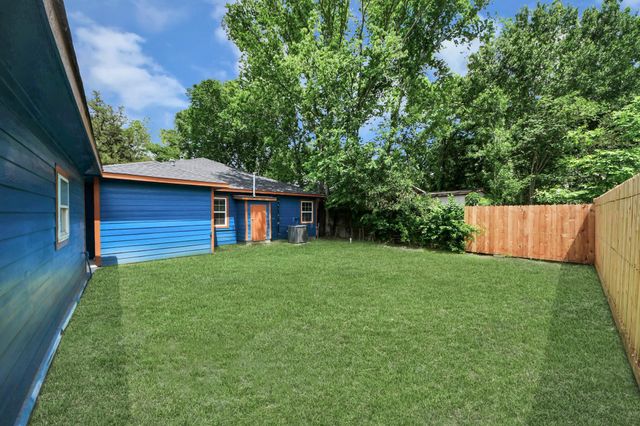 135 Rustic Drive, Pasadena, TX 77502